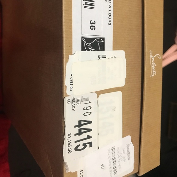 Christian louboutin Black pearl velour red bottoms - Picture 2 of 6